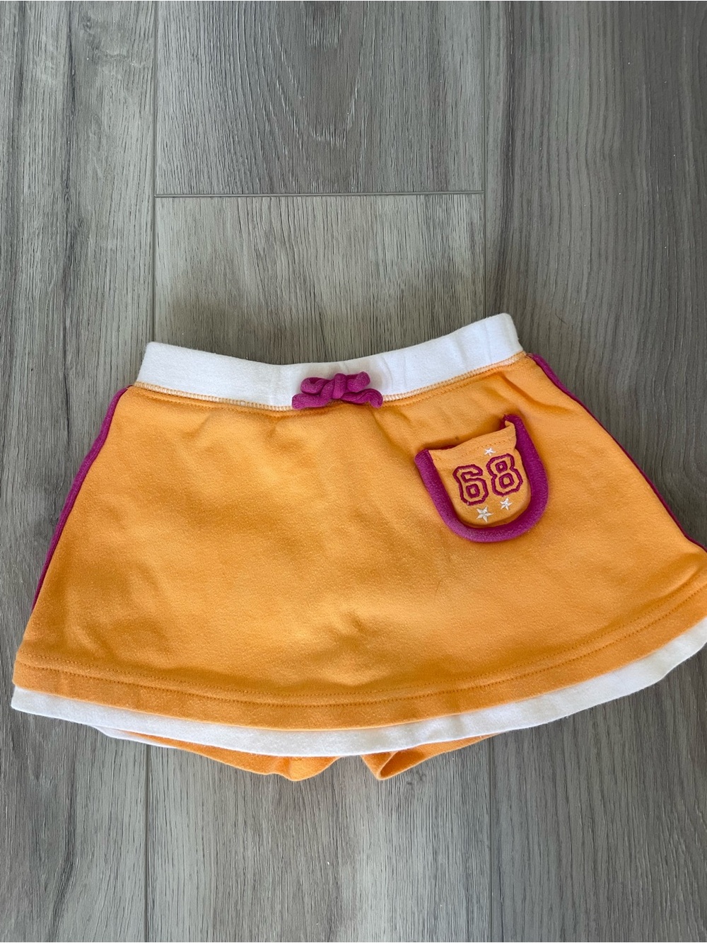 3/$15 68 Baby Girl Orange Skort with Pink Trim Size 12M